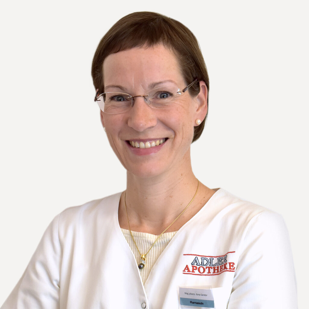 Die Apothekerin der Adler Apotheke Ilona Sandor.