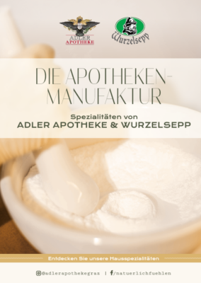 Titelbild der Hausspezialitätenkatalog. Die Apotheken Manufaktur. Spezialitäten von Adler Apotheke und Wurzelsepp. Das Cover ist in hellbrauner und weißen Farbe gestaltet.